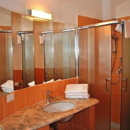Hotel Delta 3*